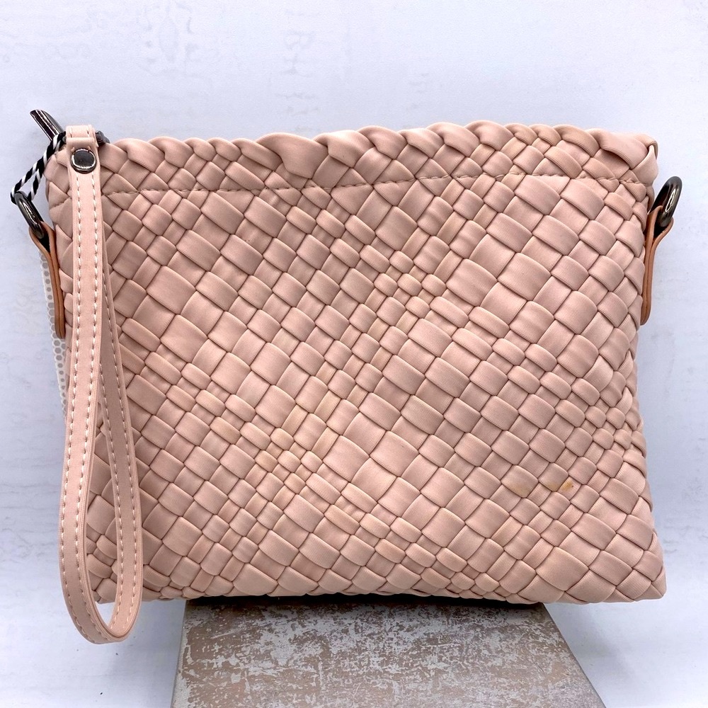 PreneLove Charlotte Hand Woven Wristlet /Crossbody Bag Dusty Pink NWT - Picture 4 of 11
